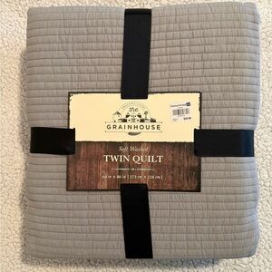 Christmas Tree Shops Soft Washed Twin Quilt - Gray